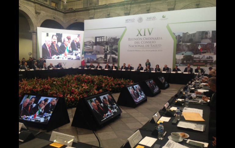 José Narro Robles participa en la reunión del Consejo Nacional de Salud. TWITTER / @mondragonykalb