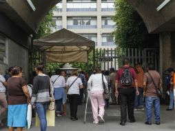 Desde la noche del jueves, el Hospital Civil dejó de prestar algunos servicios por escasez de suministros. EL INFORMADOR / A. García