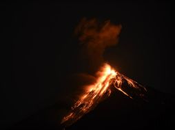 El coloso, de tres mil 763 metros de altura, ha realizado diez erupciones durante lo que va del 2016. EFE / S. Billy