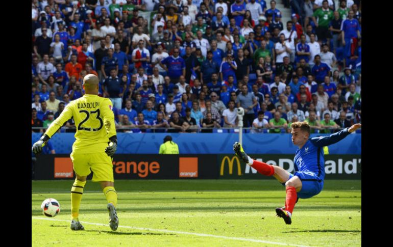 Francia desperdició numerosas ocasiones hasta que Griezmann niveló el marcador al minuto 58. EFE / CJ. Gunther