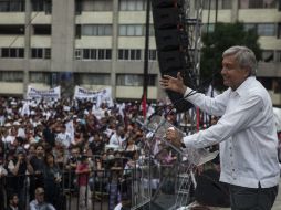 López Obrador lideró la manifestación; propuso a Peña Nieto un Gobierno de transición que busque la paz social rumbo a 2018. SUN / C. Roger