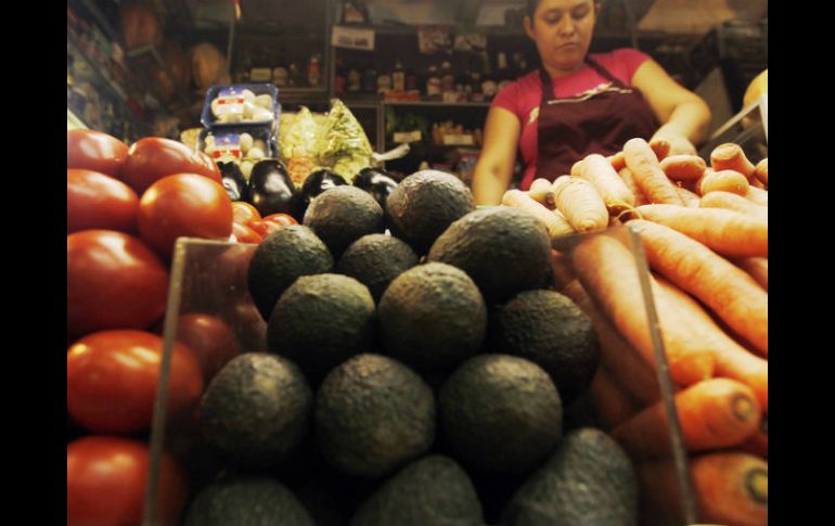 En Tijuana, el aguacate alcanza un máximo precio de 80 pesos, mientras que en Guanajuato se vende en 35 pesos. EL INFORMADOR / ARCHIVO