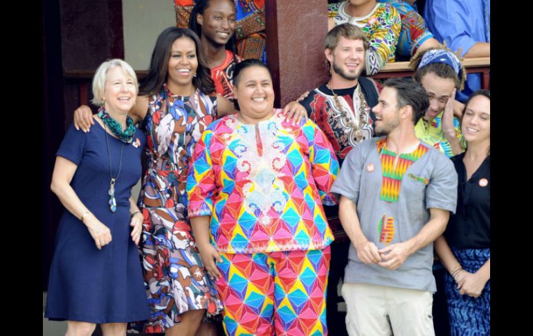 Michelle Obama realiza una gira en algunos países africanos para promover su campaña “Let Girls Learn”. AFP / Z. Dosso