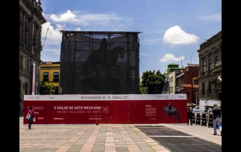 Uno de los primeros pasos que se realizarán será liberar a la escultura del andamiaje y mallas que lo resguardan. SUN / A. Martínez