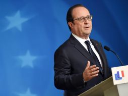 Hollande dijo que los eslóganes de Trump difieren poco de los de la extrema derecha en Europa y en Francia. AFP / S. de Sakutin