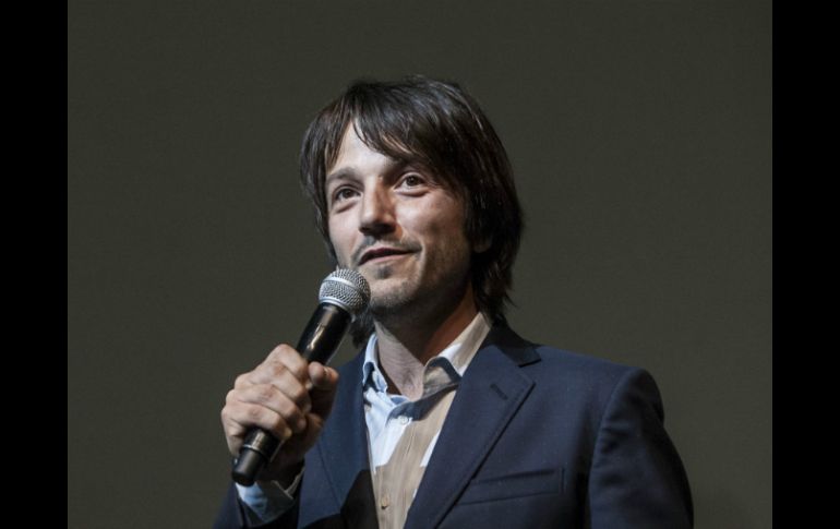 Diego Luna le propone al futbolista venir a México a jugar con la Selección. EL INFORMADOR / ARCHIVO