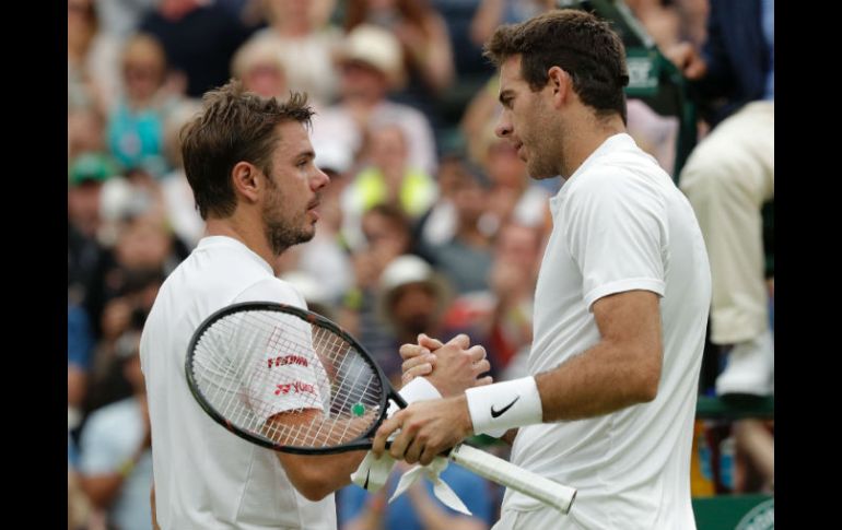 En un partido con dificultades por el clima, Del Potro inició con problemas ante Wawrinka, pero supo imponerse. AFP / A. Dennis