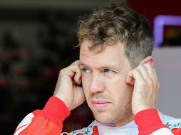 Vettel perderá cinco puestos en la carrera de este domingo por sustituir antes de lo permitido su caja de cambios. AFP / J. Makovec