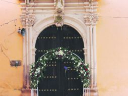 Del lado izquierdo sobresale el vistoso campanario, de planta cuadrada y de un solo cuerpo. EL INFORMADOR /