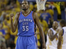 Durant abandona los Thunder de Oklahoma para unirse a las filas del subcampeón de la NBA. AP / ARCHIVO