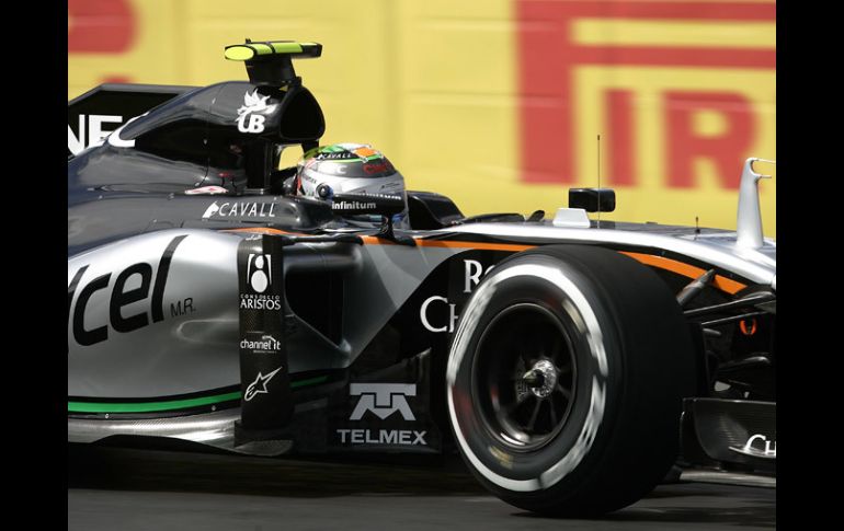 Sergio Pérez abordo del Force India; el tapatío espera sumar puntos en Silverstone. SUN / ARCHIVO