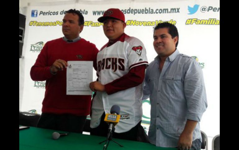 Con 21 años de edad, Bustamante emigrará al mejor beisbol del mundo. TWITTER / @Pericos_Oficial