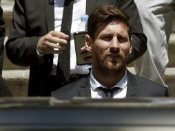 La defensa del astro argentino señala en un comunicado que Messi ya ha abonado toda la deuda tributaria. EFE / A. Estevez