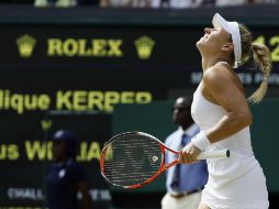 Kerber ganó 63 puntos, por 58 de la estadounidense, que salió de la central del All England Club. AP / K. Wigglesworth