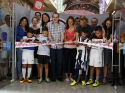 Cuauhtémoc Blanco asistió a la inauguración de 'Futbol, un juego inteligente', en el museo del Papalote de Cuernavaca. TWITTER / @CuernavacaGob