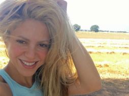 Después de media hora, la cantante logró capturar su destacable cabello rubio ondeado por el viento de España. TWITTER / @shakira