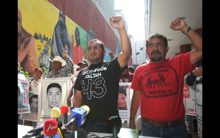 Aunque el acuerdo apenas camina y los padres de familia aún se muestran desconfiados, han pedido apoyo de la Policía Federal. EFE / M. Guzman