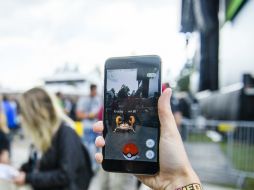 'Pokemon Go' es una aplicación gratuita que puedes descargar para tu celular con sistema iOS o Android. EFE / M. López