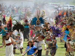 Los danzantes, muchos de ellos descalzos y con los rostros pintados, dedicaron su espectáculo de una hora a dioses prehispánicos. AFP / M. Vazquez