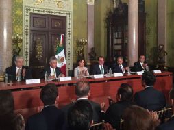 Videgaray Caso asevera que también se habrá de cuidar la estabilidad y salud financiera del sector. TWITTER / @SHCP_mx