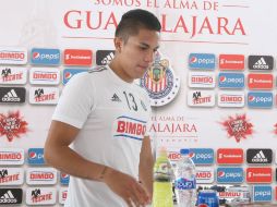 Carlos Salcedo reportó al hotel de concentración, tras decicar unas horas a buscar solución a un problema extra cancha. EL INFORMADOR / ARCHIVO