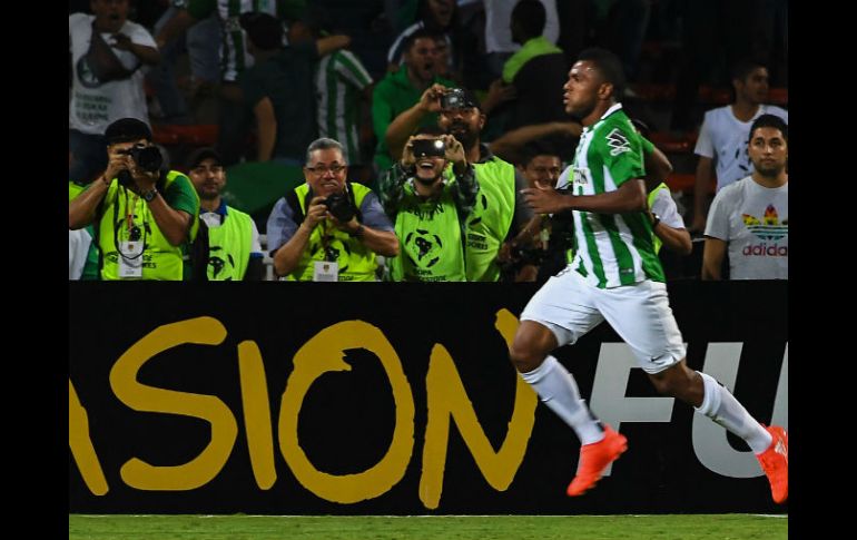 El equipo verdolaga logró irse en ventaja en el minuto ocho del primer tiempo, cuando su goleador Miguel Ángel Borja anotó. AFP / L. Acosta