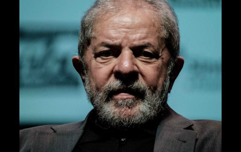 La decisión del juez nombra a Lula Da Silva y otros cinco acusados. AFP / ARCHIVO