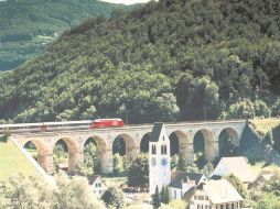 Hauenstein line. El placer de viajar en tren por Suiza, sencillamente incomparable. ESPECIAL / Cortesía: Turismo Suiza