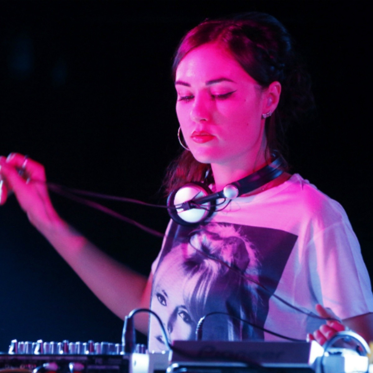 Ex actriz porno Sasha Grey ofrece concierto como DJ | El Informador