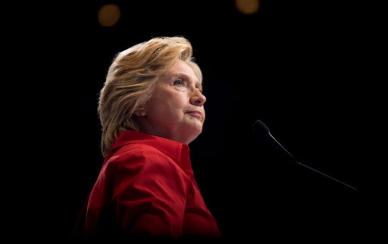 La filtración de los mensajes puso en aprietos a Clinton poco antes de la Convención Nacional Demócrata. AP / A. Harnik