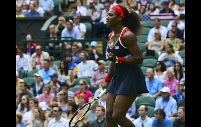 El buen año de Serena Williams la deja liderar la lista de las mejores tenistas del mundo. AFP / ARCHIVO