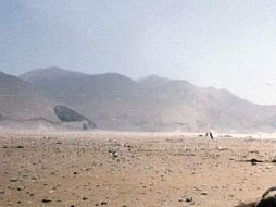 Provocan erosiones en las dunas del geoglifo El Candelabro de la Reserva Nacional de Paracas. AFP / ARCHIVO