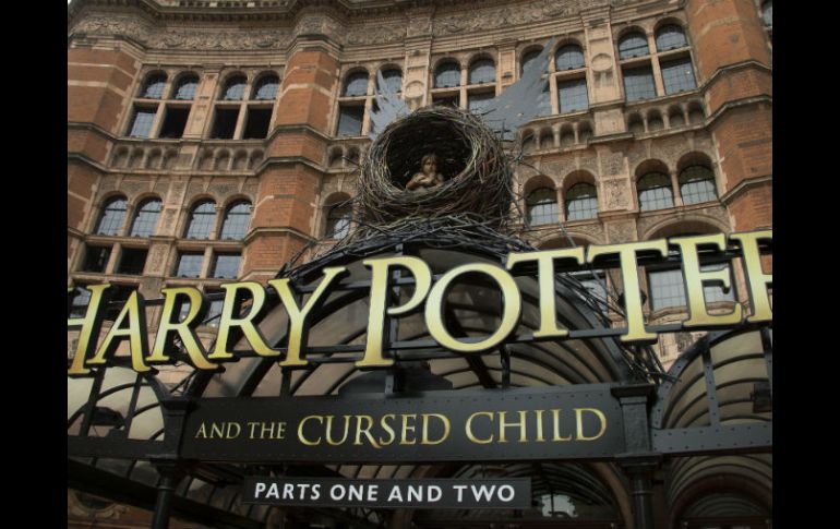 El guión se basa en una historia de Rowling, co-escrita por Jack Thorne y John Tiffany, que se representa en Londres. AP / ARCHIVO