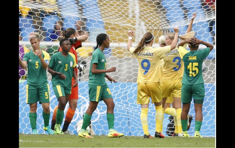 Nilla Fischer, del Wolfsburgo alemán, marcó a los 75 minutos el gol del triunfo. EFE / Y. Valat