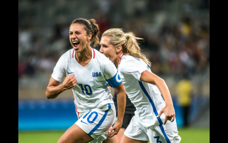 Carli Lloyd abrió el marcado al minuto nueve. AFP / B. Horizante