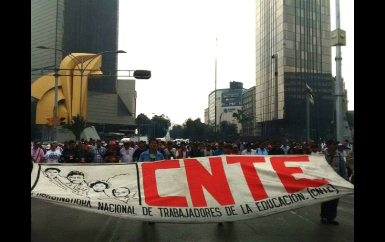 Los bloqueos de la CNTE han generado pérdidas millonarias a empresarios. SUN / ARCHIVO