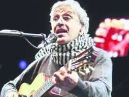 Caetano Veloso. El músico brasileño participará en la inauguración dando el toque verdeamarela a los festejos. ESPECIAL /