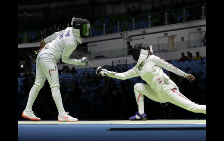 Terán es la primera nacional que entra en acción en el torneo de esgrima. Continuará participación por equipos. AP / A. Medichini