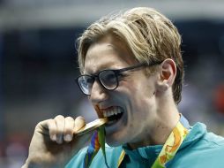 Mack Horton feliz con su medalla de oro. AFP / O.Andersen