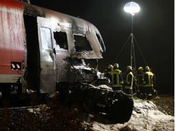 El accidente ocurre cuando el automóvil trató de cruzar las vías en la intersección. AP / ARCHIVO