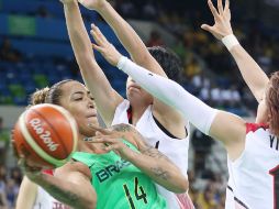 Las brasileñas tratarán de ganar los siguientes para poder colarse a la siguiente ronda. EFE / S.Suki