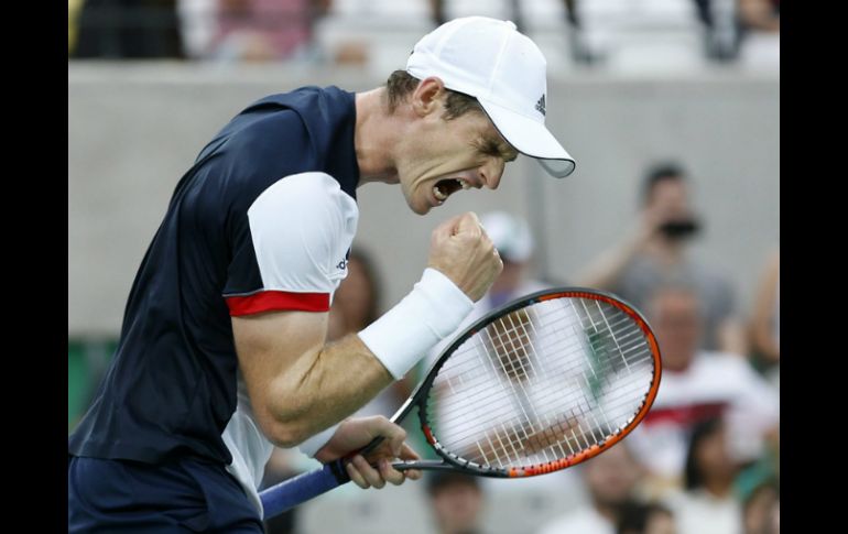 Andy Murray se enfrentará en octavos al ganador del partido entre el francés Benoit Paire y el italiano Fabio Fognini. EFE / M. Reynolds