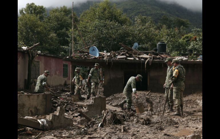 Señalan que en la primera etapa de la emergencia se buscó garantizar la vida de la población. EFE / H. Ortuño