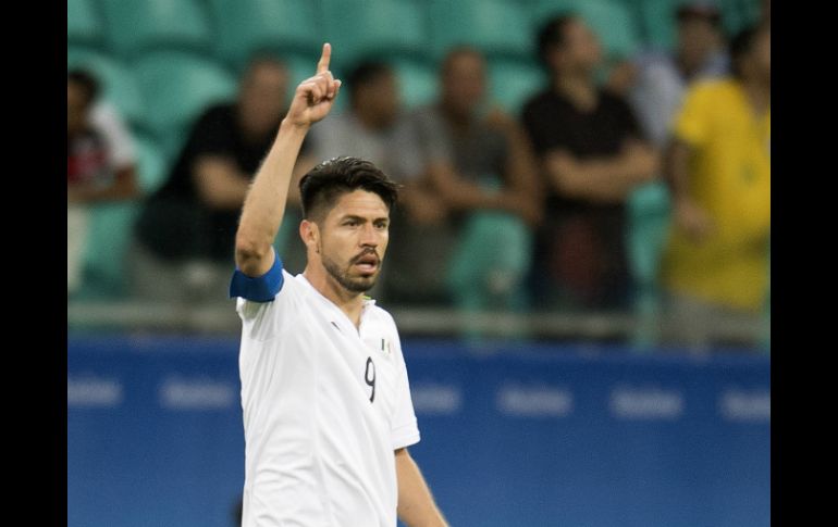 Peralta se lesionó en el partido que México le ganó 5-1 a Fiji en los Juegos Olímpicos. MEXSPORT / O. Martínez