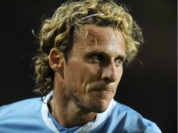 Forlán no quiso detallar el nombre del club en el que jugaría porque ''todavía no está cerrado el acuerdo''. EFE / ARCHIVO