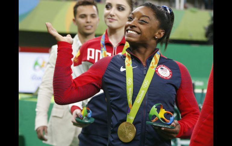 Biles, de 19 años, mostró una rutina que le valió su segundo título olímpico. AP / D. Lovetsky