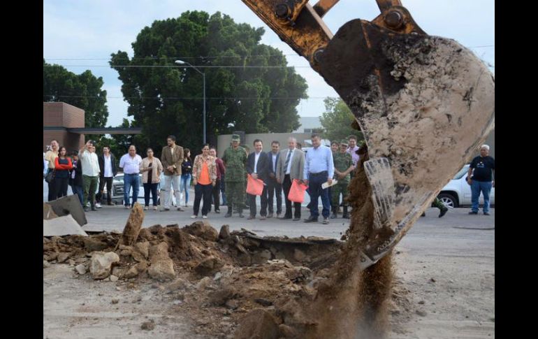 Para los trabajos en Ramón Corona, el Ayuntamiento recibió el apoyo del Ejército y del Tec de Monterrey. FACEBOOK / ZapopanGob