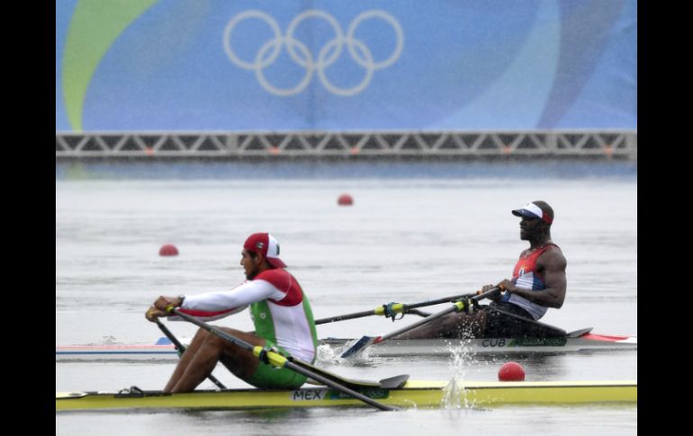 En actividad realizada este día en el Estadio de Lagoa, Cabrera cronometró 7:03.68 minutos luego de los dos kilómetros de recorrido. AFP / D. Meyer