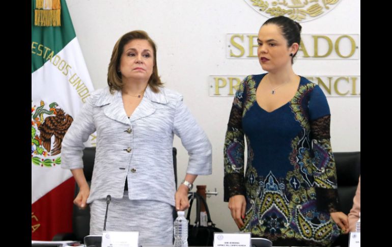 La procuradora Arely Gómez González se reunió con legisladores en el Senado. SUN / L. Godínez