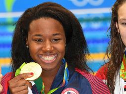 El triunfo de la nadadora Simone Manuel se vio desvalorizado y puesto en segundo plano por un diario estadounidense. EFE / D. Lewins